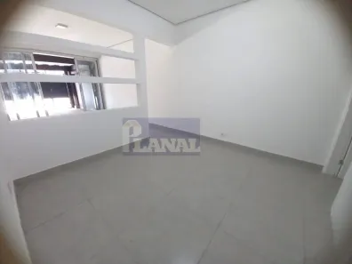 Casa com 3 Quartos para alugar, 133m² no Indianópolis, São Paulo