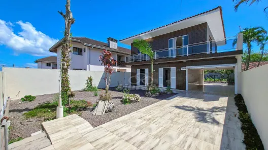 Casa com 3 Quartos para alugar, 168m² no Balneario Eliana, Guaratuba
