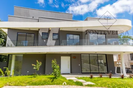 Casa de Condomínio com 3 Quartos à venda, 295m² no Campo Comprido, Curitiba