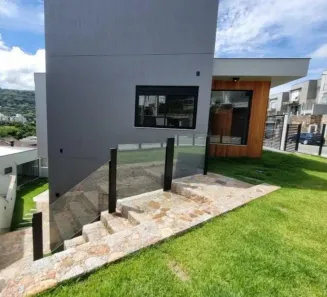 Casa com 3 Quartos à venda, 321m² no Córrego Grande, Florianópolis