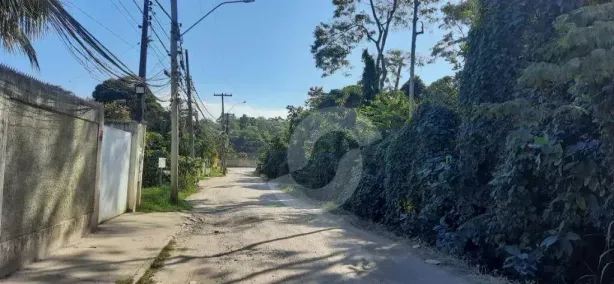 Lote/Terreno à venda, 551m² no Itaipu, Niterói