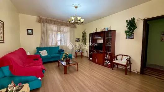 Casa com 3 Quartos à venda, 330m² no Nonoai, Porto Alegre