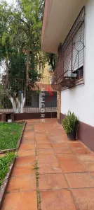 Casa com 4 Quartos à venda, 205m² no Passo da Areia, Porto Alegre