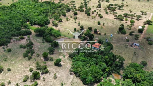 Fazenda/Sítio com 3 Quartos à venda, 7m² no Setor Central, Jandaia