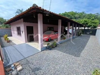 Casa com 3 Quartos à venda, 126m² no Jardim Sofia, Joinville