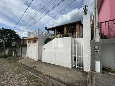 Sobrado com 2 Quartos à venda, 165m² no Jardim Santa Cecilia, Santa Branca