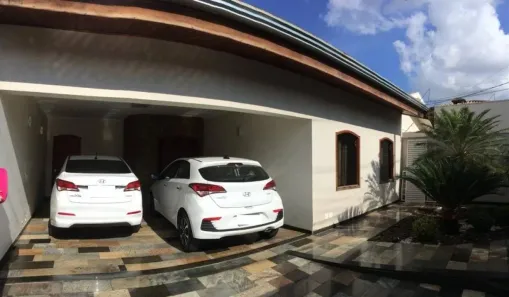 Casa com 3 Quartos à venda, 260m² no Cidade Jardim, Americana