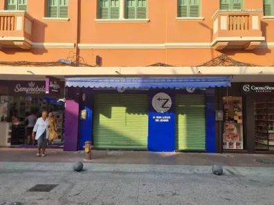 Ponto Comercial para alugar, 61m² no Centro, Macaé