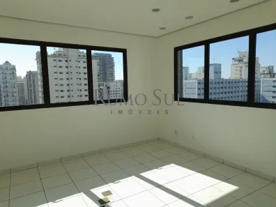 Sala Comercial à venda, 30m² no Santo Amaro, São Paulo