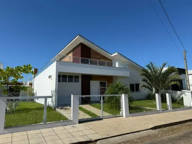 Casa com 3 Quartos à venda, 275m² no Passo de Torres, Passo de Torres