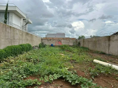 Lote/Terreno à venda, 360m² no Jardim do Lago, Uberaba