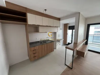 Apartamento com 2 Quartos para alugar, 70m² no Condomínio Royal Park, São José dos Campos