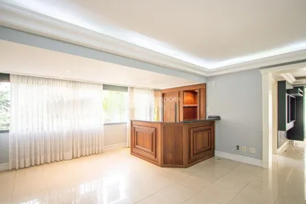 Apartamento com 2 Quartos para alugar, 122m² no Mont Serrat, Porto Alegre