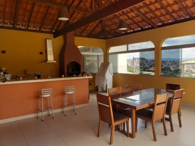 Casa com 3 Quartos à venda, 260m² no Chácara Contagem, Contagem