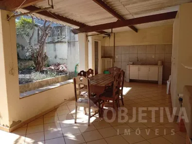 Casa com 3 Quartos à venda, 180m² no Lídice, Uberlândia