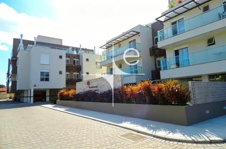 Apartamento com 3 Quartos para alugar, 81m² no Campeche, Florianópolis