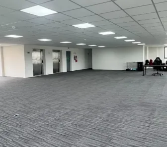 Ponto Comercial para alugar, 350m² no Jardim Promissão, São Paulo