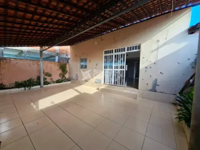 Casa com 2 Quartos para alugar, 86m² no Mocambinho, Teresina