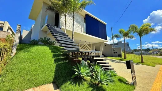 Casa de Condomínio com 4 Quartos à venda, 241m² no Jardins Nápoles, Senador Canedo