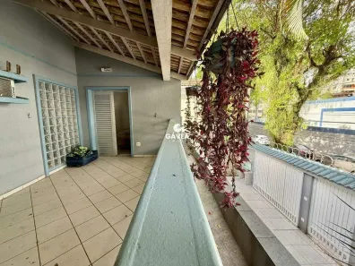 Sobrado com 4 Quartos à venda, 200m² no José Menino, Santos