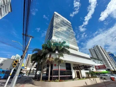 Sala Comercial à venda, 27m² no Estreito, Florianópolis