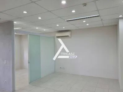 Sala Comercial para alugar, 47m² no Sítio Tamboré Alphaville, Barueri