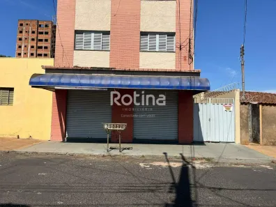 Apartamento com 2 Quartos para alugar, 80m² no Martins, Uberlândia