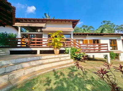Casa de Condomínio com 3 Quartos à venda, 280m² no Chácara do Refúgio, Carapicuíba