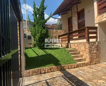 Casa com 5 Quartos à venda, 371m² no São Gonçalo, Contagem