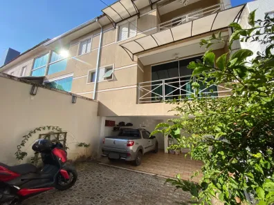 Casa com 3 Quartos à venda, 133m² no Manacás, Belo Horizonte