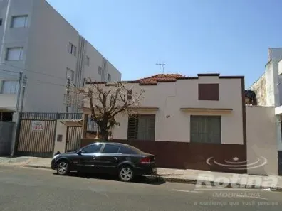 Casa com 3 Quartos à venda, 120m² no Nossa Senhora Aparecida, Uberlândia