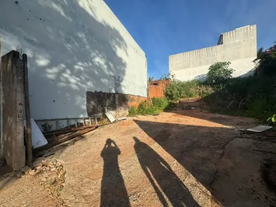 Lote/Terreno à venda, 126m² no Parque Residencial Jardins, Presidente Prudente