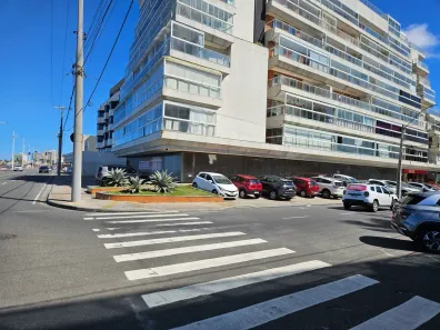Ponto Comercial para alugar, 1250m² no Pituba, Salvador