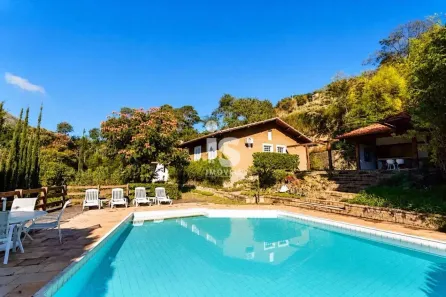 Casa com 5 Quartos à venda, 7500m² no Nogueira, Petrópolis