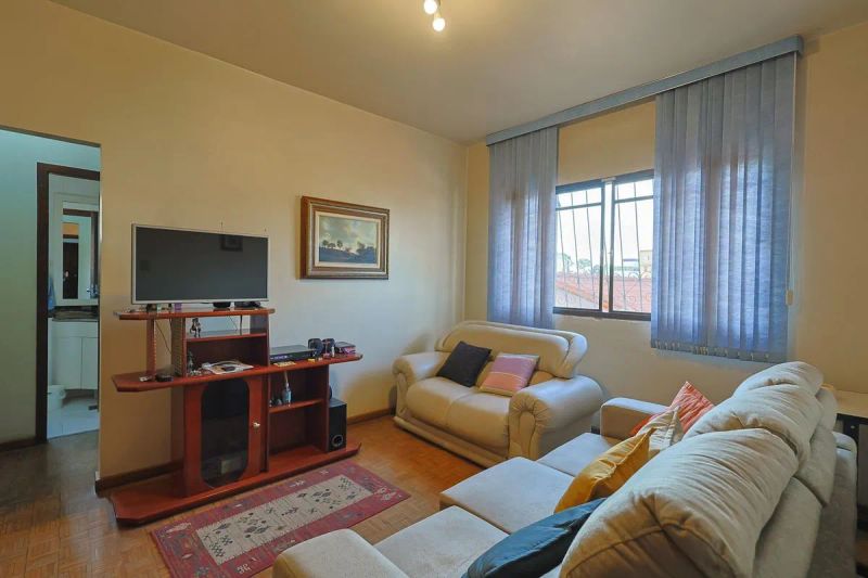 Apartamento com 2 quartos — Sagrada Família, Belo Horizonte