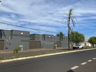 Casa com 2 Quartos à venda, 188m² no Pampulha, Uberlândia