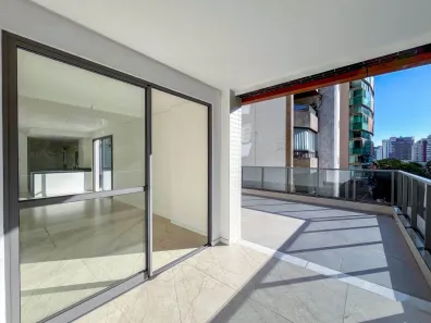 Apartamento com 3 Quartos para alugar, 165m² no Praia do Canto, Vitória