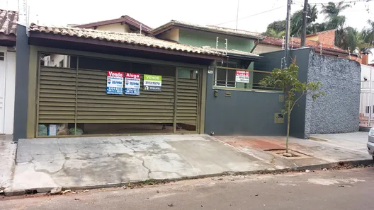 Casa com 3 Quartos à venda, 170m² no Recanto Azul, Botucatu