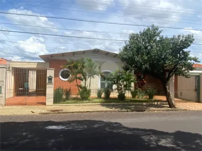 Casa com 3 Quartos à venda, 273m² no Jardim do Carmo, Araraquara
