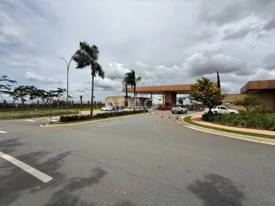Lote/Terreno à venda, 300m² no Jardins Bolonha, Senador Canedo
