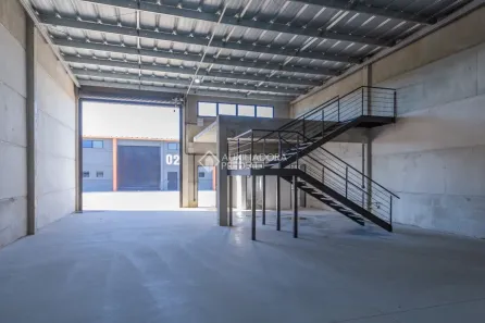 Galpão/Depósito/Armazém para alugar, 230m² no Anchieta, Porto Alegre