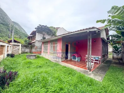 Casa com 2 Quartos à venda, 450m² no Itacoatiara, Niterói