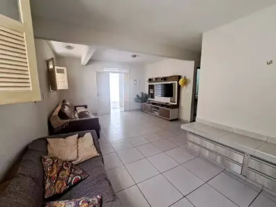 Casa com 3 Quartos à venda, 140m² no Jardim Maria Beatriz, Carapicuíba