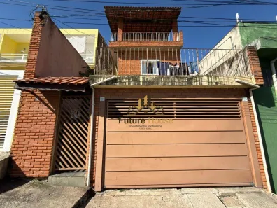 Sobrado com 4 Quartos à venda, 170m² no Ayrosa, Osasco