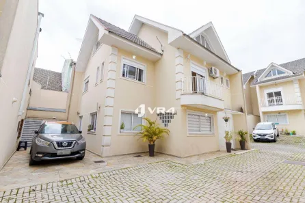 Casa de Condomínio com 3 Quartos à venda, 170m² no Santa Felicidade, Curitiba