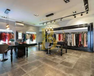 Imóvel Comercial com 4 Quartos à venda, 350m² no Vila Nova Conceição, São Paulo