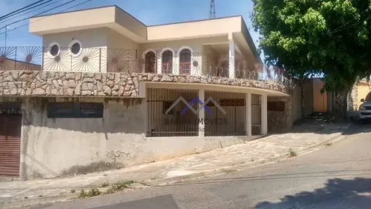 Casa com 3 Quartos à venda, 206m² no Jardim São Marcus, Jundiaí