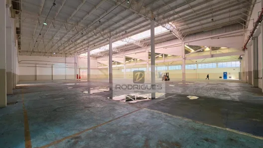Galpão/Depósito/Armazém para alugar, 10800m² no Piraporinha, Diadema