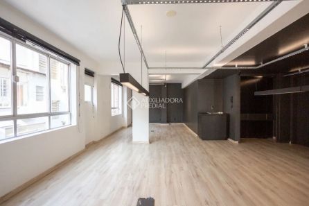 Sala Comercial com 4 Quartos à venda, 214m² no Independência, Porto Alegre