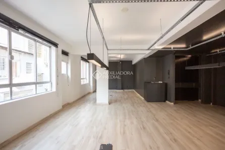 Sala Comercial com 4 Quartos à venda, 214m² no Independência, Porto Alegre